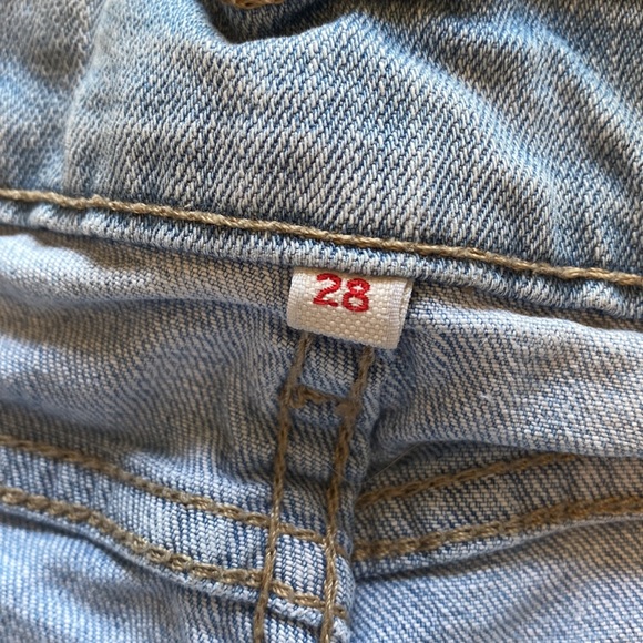 Levi’s Blue Cutoff Jean Shorts Raw Hem 28 EUC - Picture 5 of 9